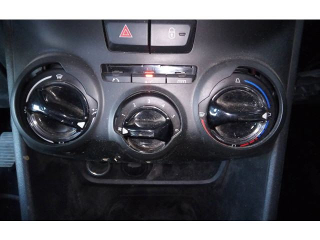 Модуль блока управления кондиционером    Peugeot 2008 II