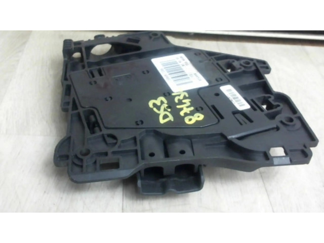 Блок предохранителей  0000654588   Citroen DS3    