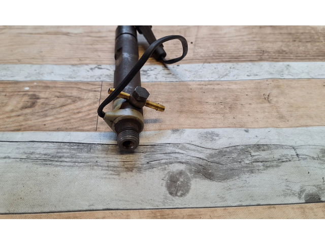 Форсунка 028130202Q, 0432193694    Audi A3 S3 8L   