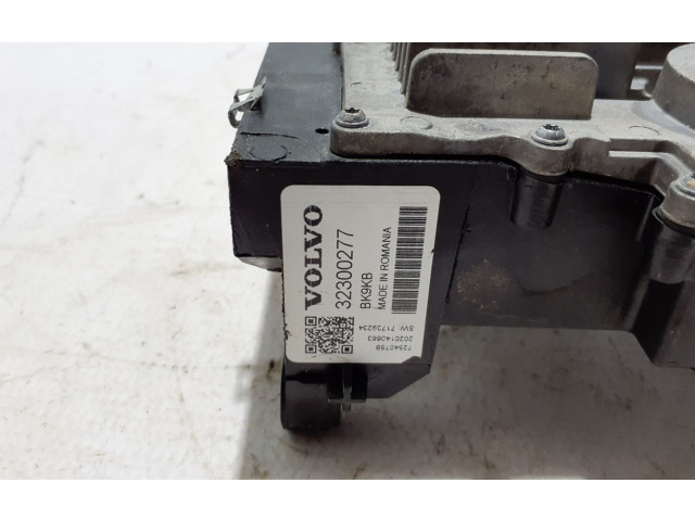 Блок управления 32300277   Volvo XC90
