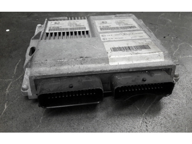 Блок управления двигателем Блок управления 616000398 Dacia Duster II