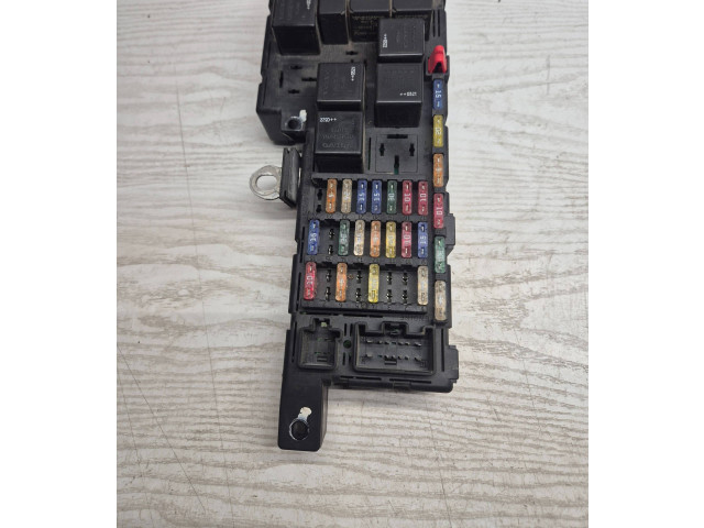 Блок предохранителей 8678449, 030630091355 Volvo V70