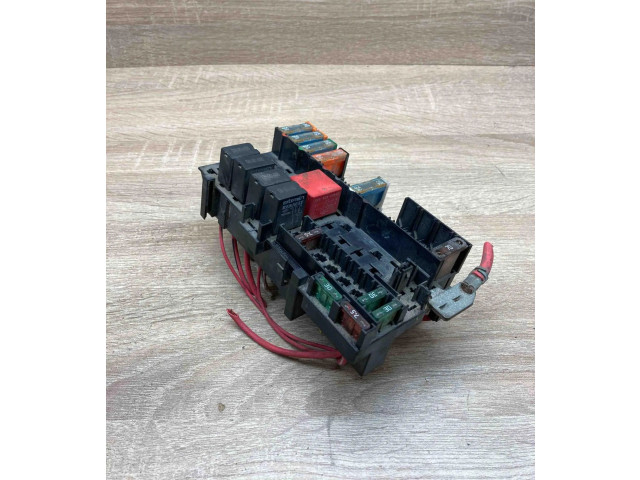 Блок предохранителей 7703297988, 7703497782A   Renault Scenic I    