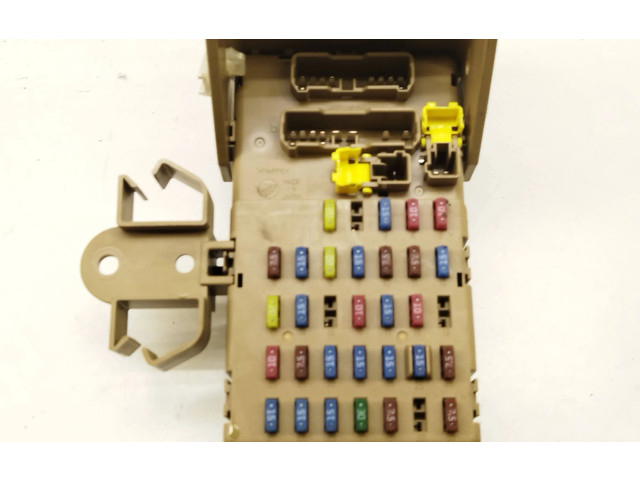 Блок предохранителей    Subaru Forester SH    