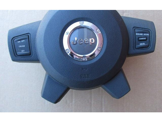 Подушка безопасности водителя Jeep Grand Cherokee