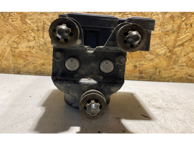 Блок АБС 1K0907379P, 00009496E4 Volkswagen Golf Plus 2005 - 2013 года