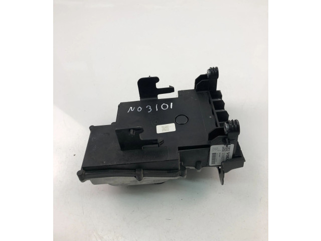 Блок управления 32300277, NO3101 Volvo XC90