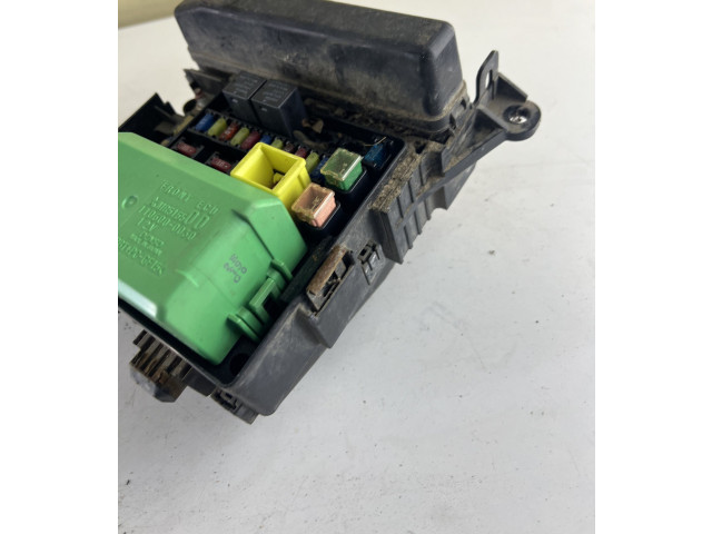 Блок предохранителей 211101368, MR515500 Mitsubishi Outlander