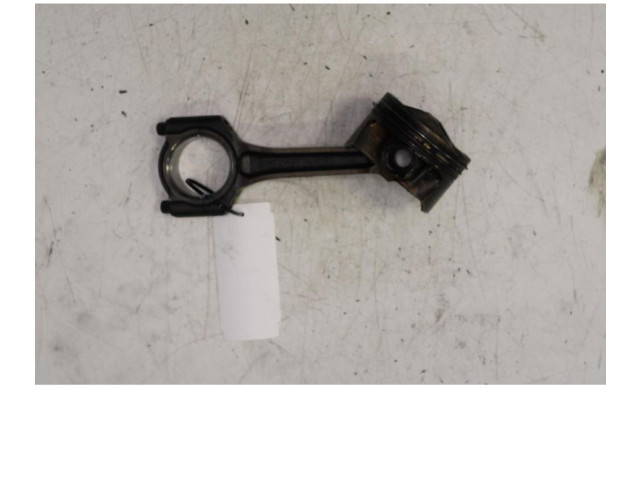  Поршень с шатуном M1JJ   Ford Ecosport  1.0