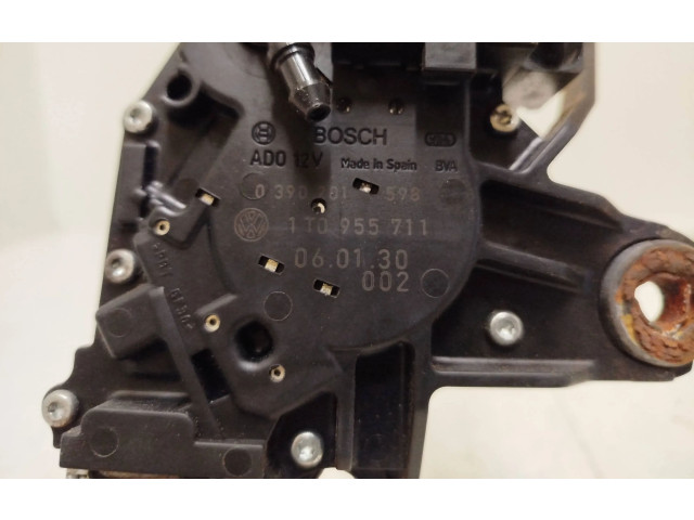 Моторчик заднего дворника 1T0955711, 0390201598 Volkswagen Touran I