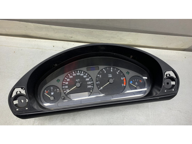 Přístrojová deska BMW 3 E36 1995 88311220, 993558221