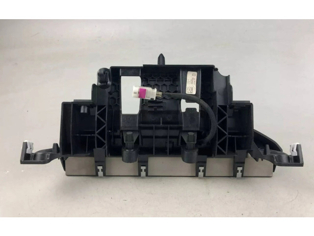 Экран/ дисплей / маленький экран 9839367980    Peugeot 5008 II