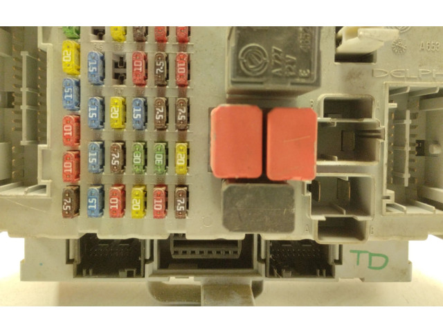 Pojistková skříňka 46788428 Fiat Grande Punto 2005