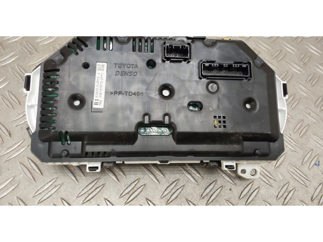 Přístrojová deska Toyota Yaris 2016 838000UB10