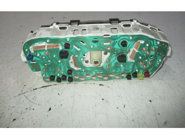 Панель приборов Daihatsu Sirion