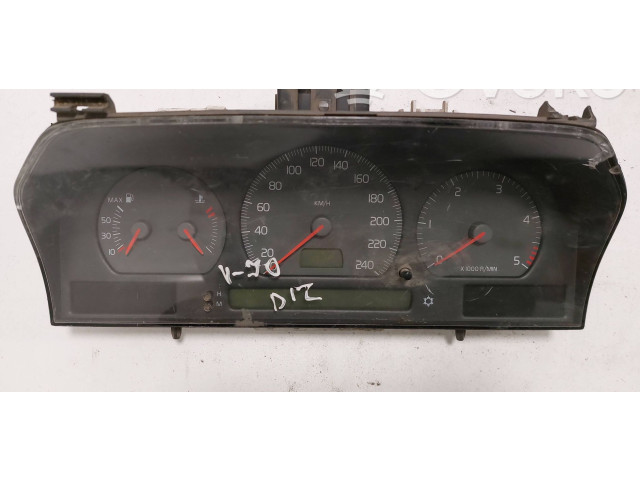 Панель приборов 9472523, 69294240T   Volvo V70       