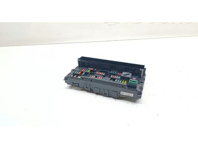 Блок предохранителей 9210863 BMW X3 F25