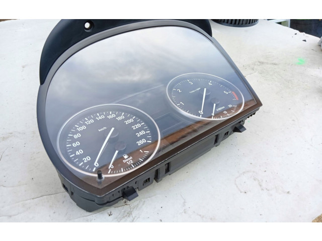 Přístrojová deska  BMW X1 E84 2011 9242371, 14369510  