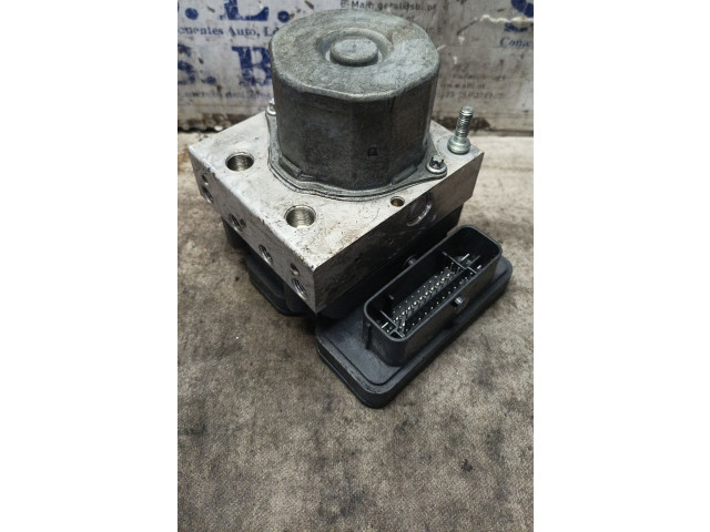 Jednotka ABS A0004313900 Mercedes-Benz GLA W156 2015