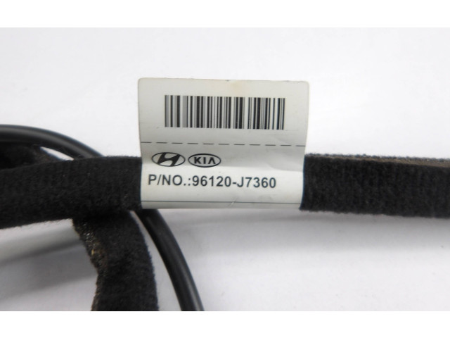 Блок управления 96120J7360   KIA Xceed