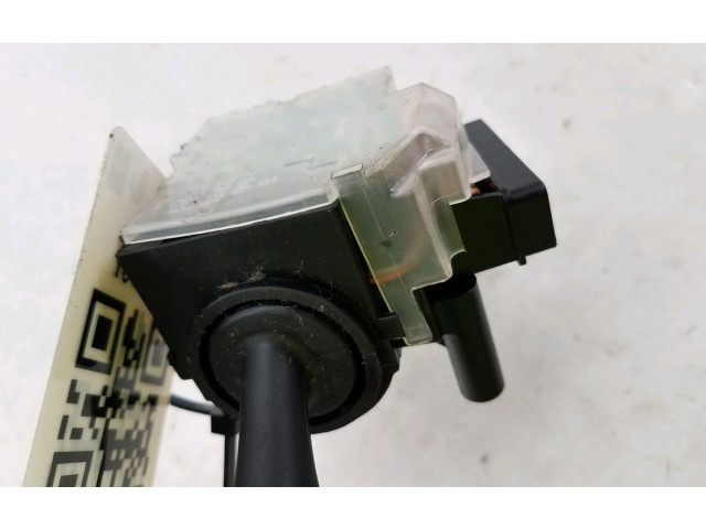 Ручка стеклоочистителей 84652B1010, Y0-9705L Daihatsu Materia