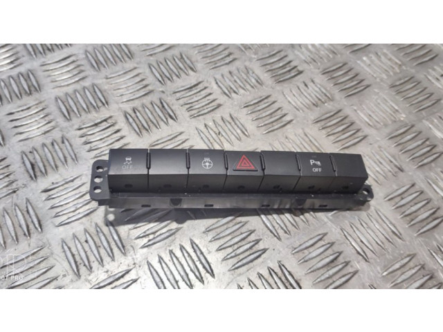 Включатель аварийных фонарей