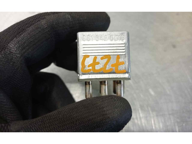 Pojistková skříňka 0015420219 Mercede-Benz S W116 1981