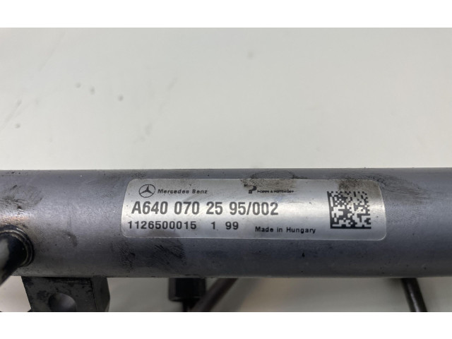 Топливная рампа Mercedes-Benz A W169