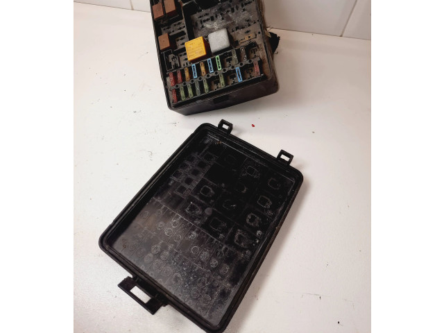 Блок предохранителей 85GG14A073AA   Ford Sierra    