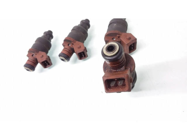 Vstřikovač 047906031 Skoda Fabia Mk1 (6Y) pro benzínový motor 1.4