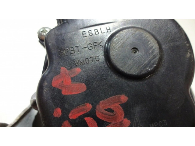 Двигатель стеклоочистителей