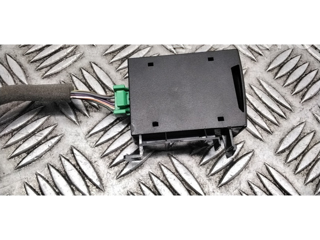 Блок управления 31324668   Volvo V70