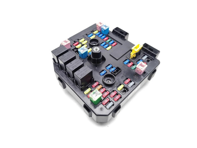   Pojistková skříňka 95381499   Opel Antara 2013