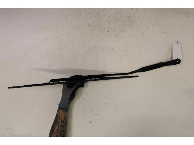 Ножка стеклоочистителей лобового стекла