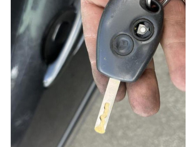 Блок управления климат-контролем    Renault Clio III