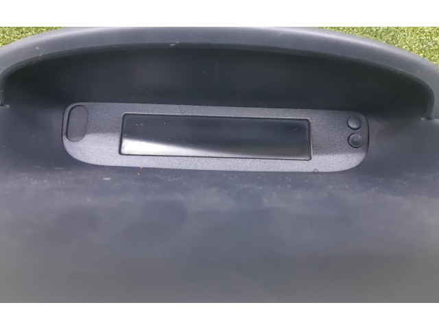 Дисплей    8200307273   Renault Clio III