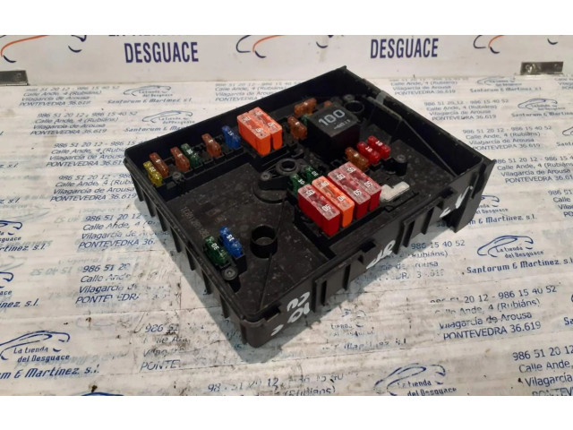 Блок предохранителей Audi A3 S3 A3 Sportback 8P