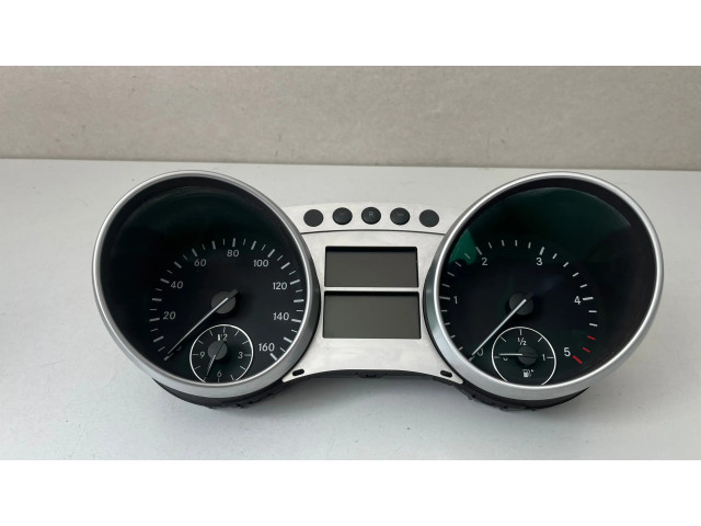 Панель приборов A2515404211, A2515409047 Mercedes-Benz R W251