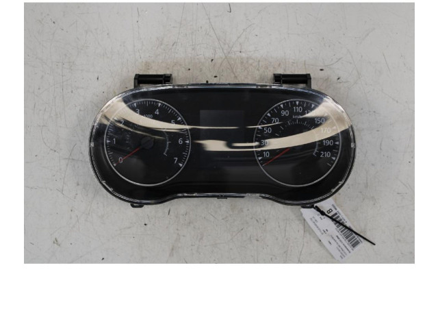 Панель приборов    Dacia Duster II       