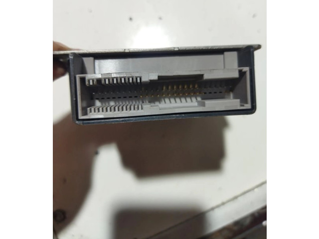 Блок подушек безопасности    Dacia Dokker