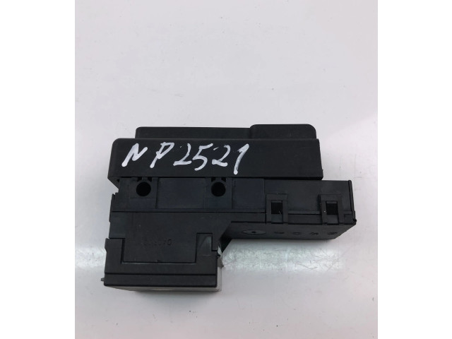 Блок управления 9611757980   Peugeot 405