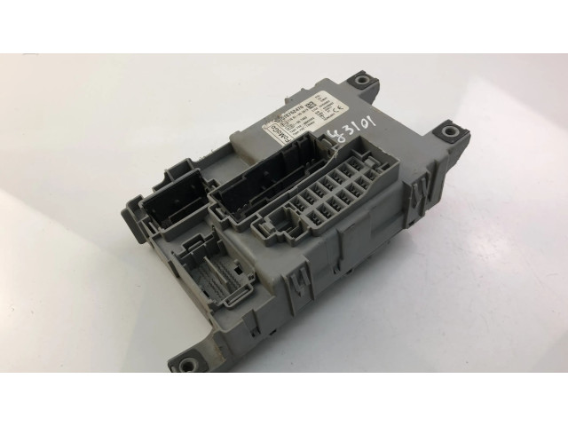 Блок предохранителей  00518762470   Ford Ka    