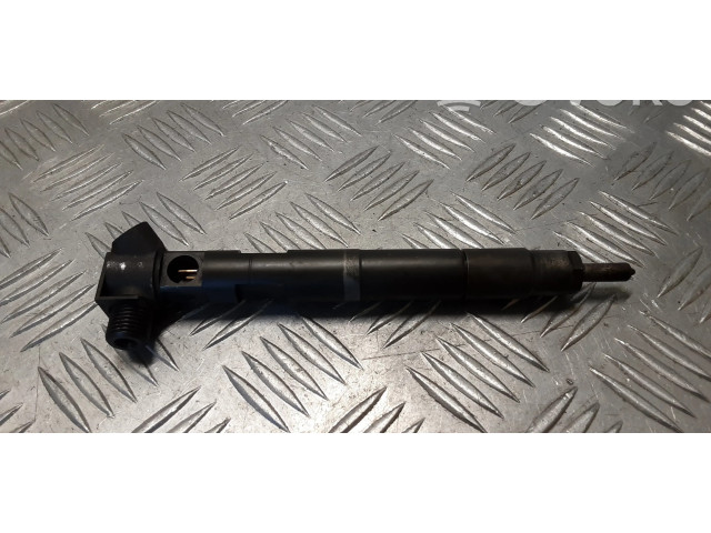 Vstřikovač A6510700587 Mercedes-Benz Vito Viano W639 pro naftový motor 2.2