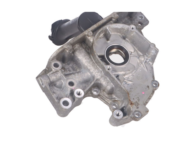 Масляный насос   04E115105AH  Skoda Fabia Mk3 (NJ) 