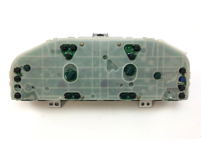 Панель приборов Mazda 626