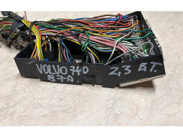   Pojistková skříňka 12585996   Volvo 740 1987