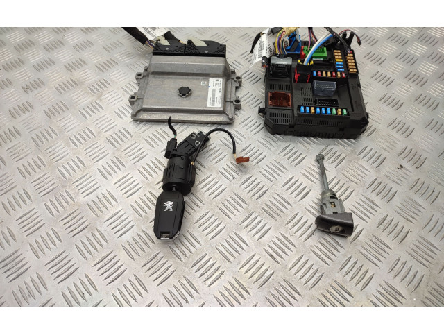 Комплект блоков управления 9829598880, 9815037580   Peugeot 2008 I