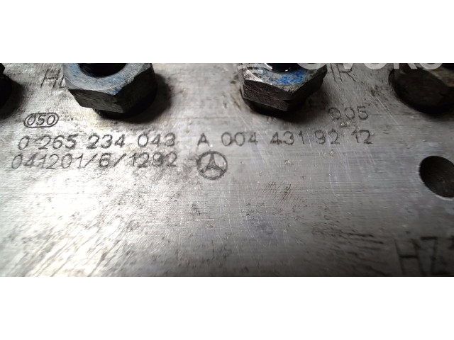 Блок АБС A0044319212, A1695454032   Mercedes-Benz  A W169  2004 - 2012 года