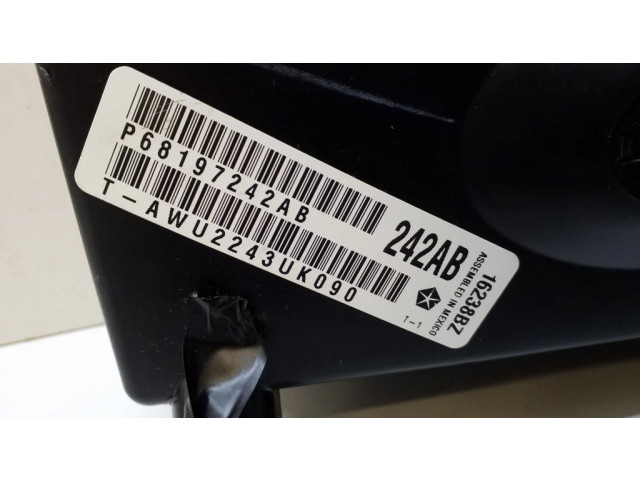 Pojistková skříňka 68197242AB, 04671886AA Chrysler 300C 2014