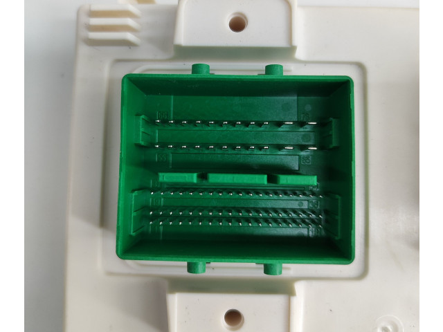 Блок комфорта 32400409AA   Volvo XC40   